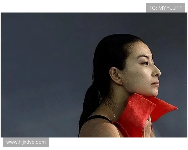 从高空一跃到完美入水探秘跳水运动的力量与优雅之美